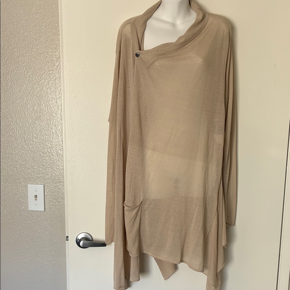 Moyuru Tan Poncho Sweater